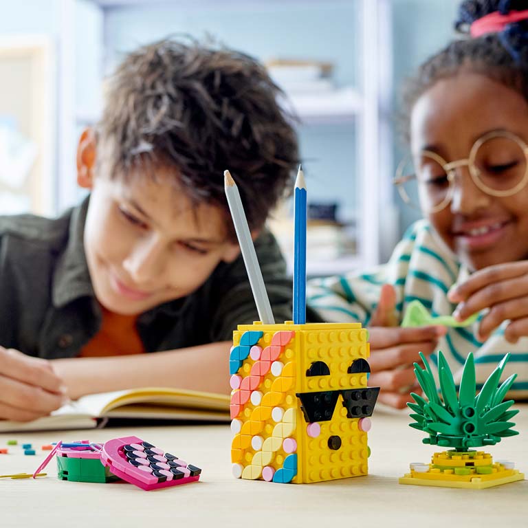 Конструктор DOTS (ДОТС) 41906 Подставка для карандашей «Ананас» LEGO ...
