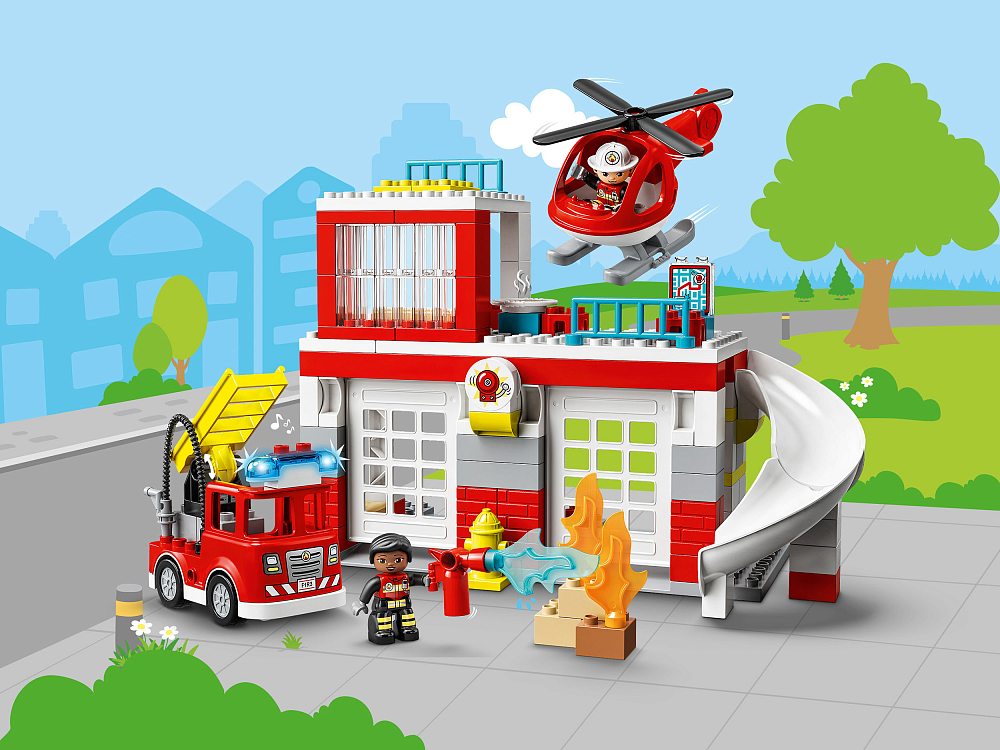 

Конструктор LEGO, Пожарная часть и вертолёт