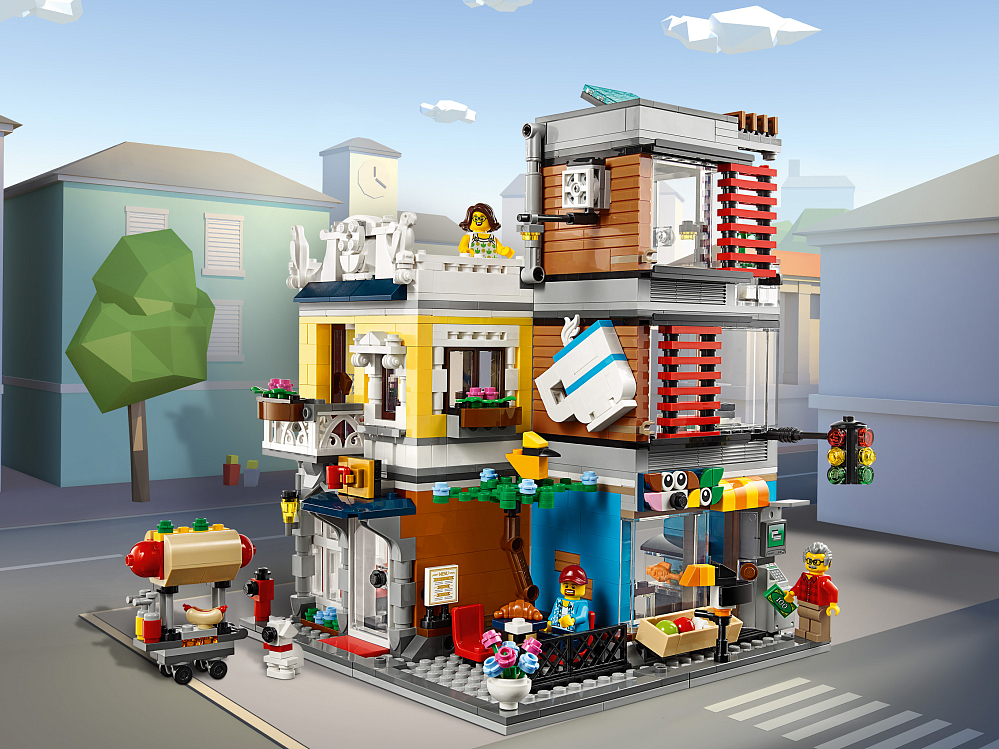 

Конструктор LEGO, Зоомагазин и кафе в центре города