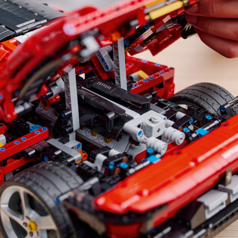 Конструктор Technic (Техник) 42143 Ferrari Daytona SP3 LEGO - купить в ...